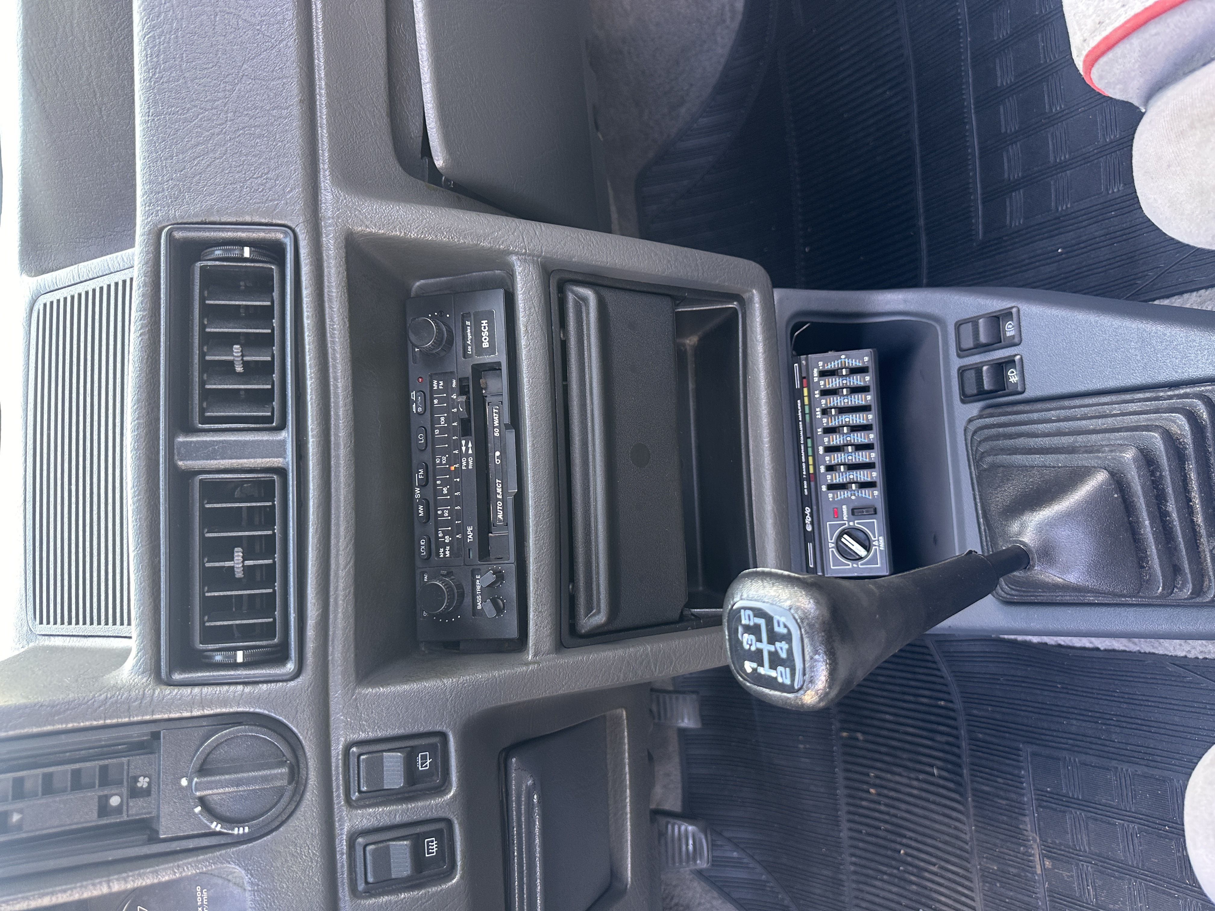 PASSAT GTS 1983 OU ESCORT XR3 1984