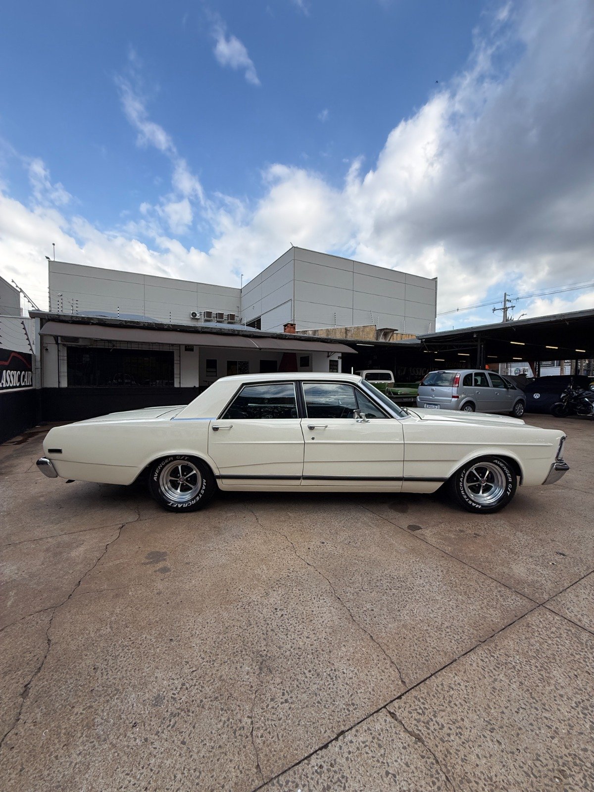GALAXIE 500 1979 V8 302
