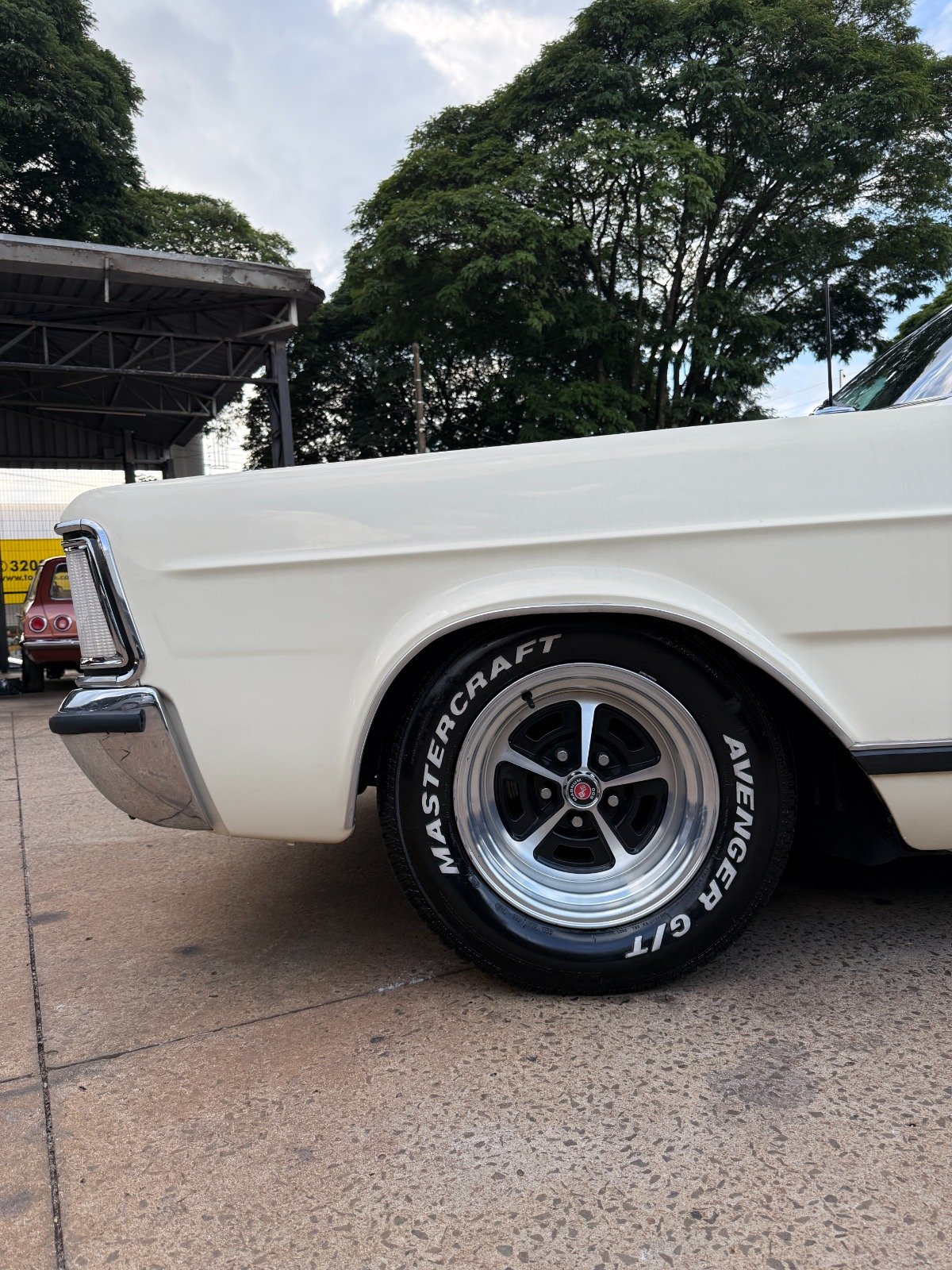 GALAXIE 500 1979 V8 302